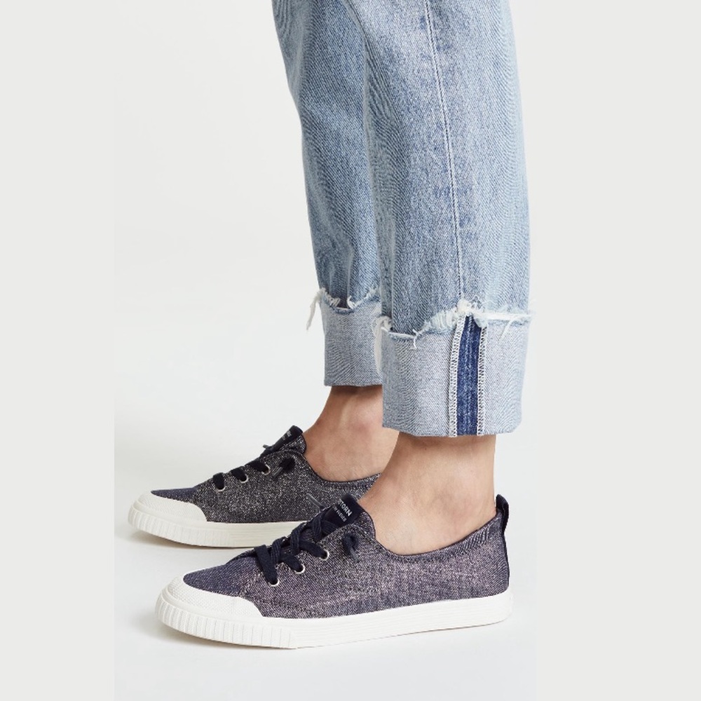 •Tretorn• Meg Laceup Glitter Sneaker